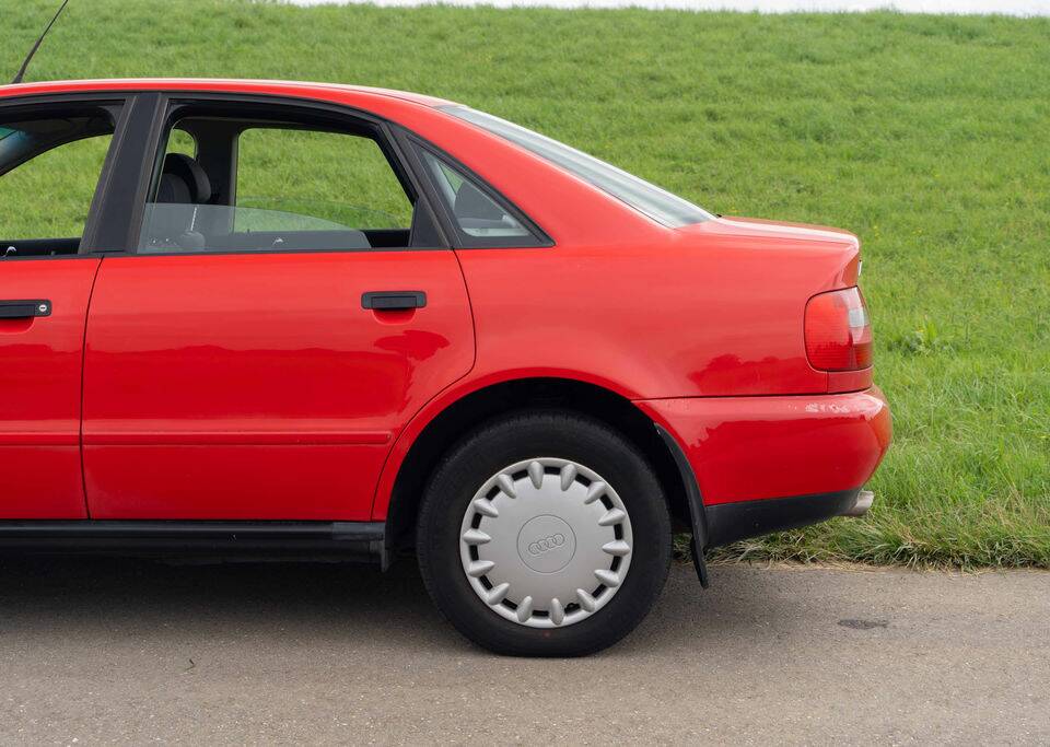 Image 7/8 de Audi A4 1.6 (1995)