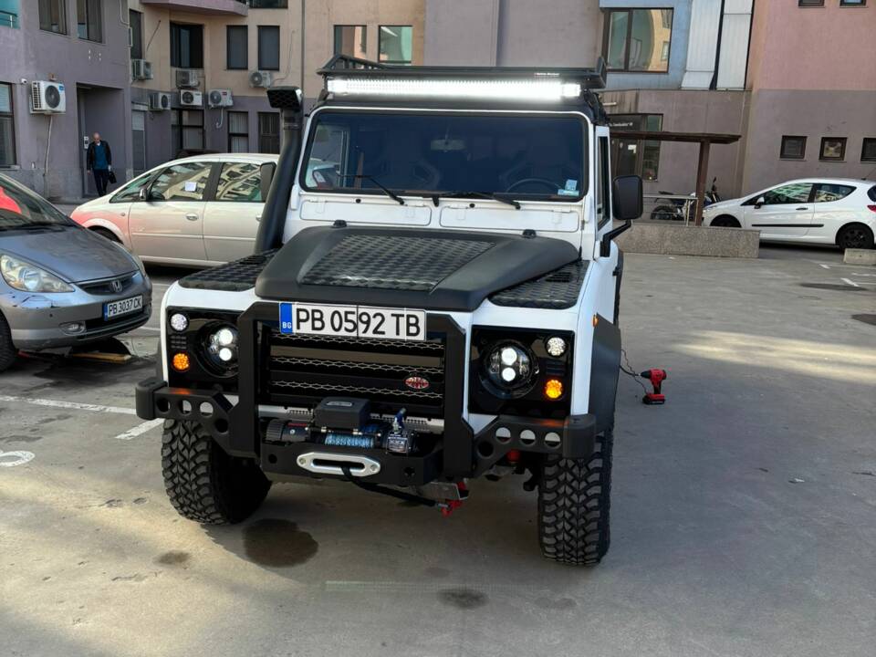 Afbeelding 72/73 van Land Rover Defender 110 (2005)
