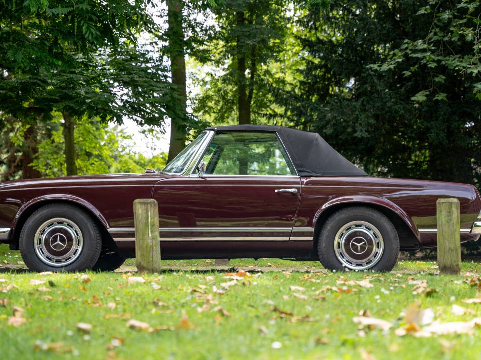 Immagine 36/59 di Mercedes-Benz 280 SL (1971)