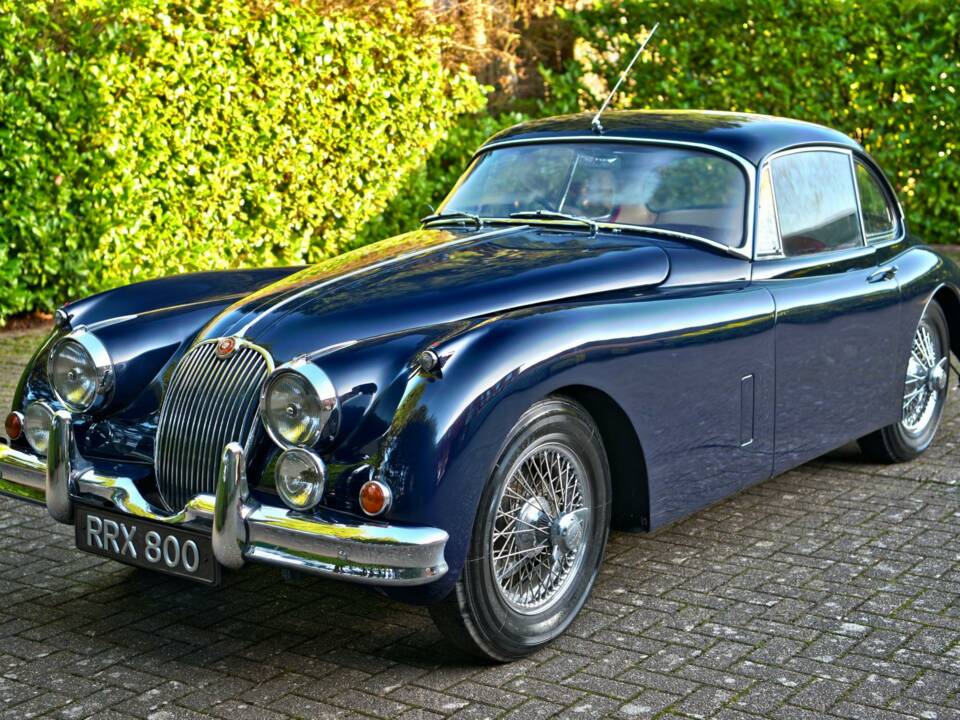 Image 13/50 of Jaguar XK 150 FHC (1959)