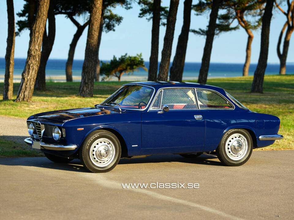 Bild 2/26 von Alfa Romeo Giulia 1600 Sprint GT (1966)