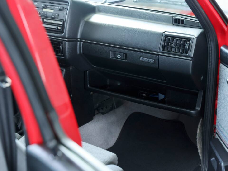 Afbeelding 33/50 van Volkswagen Golf Mk II Country Syncro 1.8 (1990)