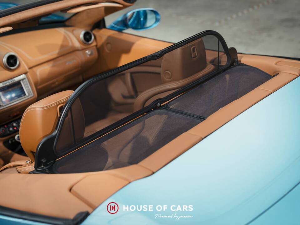 Image 14/25 of Ferrari California 30 (2012)