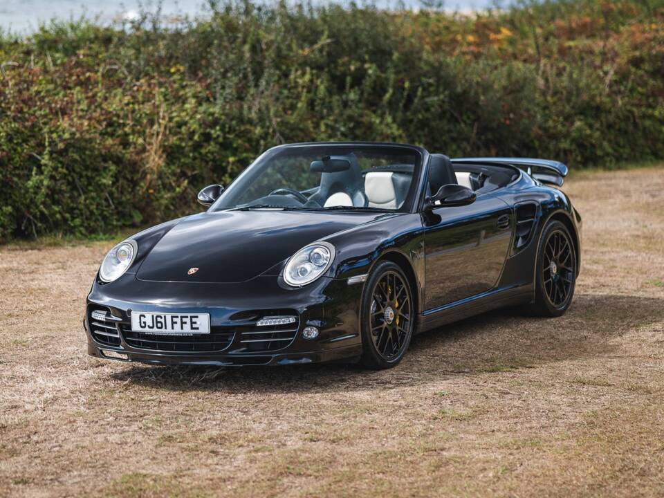 Bild 8/50 von Porsche 911 Turbo S (2011)