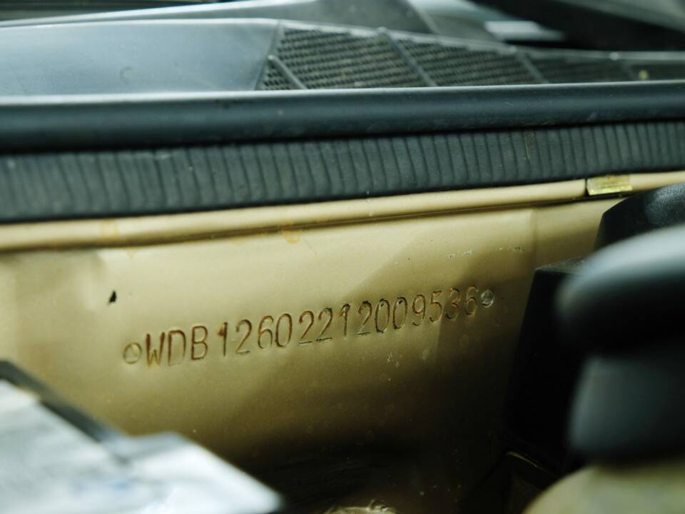 Bild 16/50 von Mercedes-Benz 280 SE (1980)