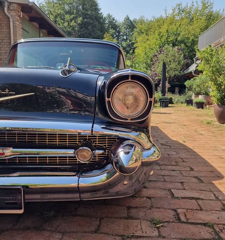 Image 10/144 of Chevrolet Bel Air Hardtop Coupe (1957)