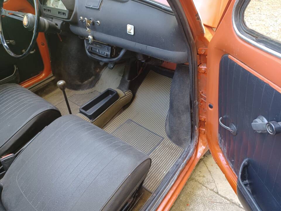 Image 20/56 of FIAT 500 L (1971)