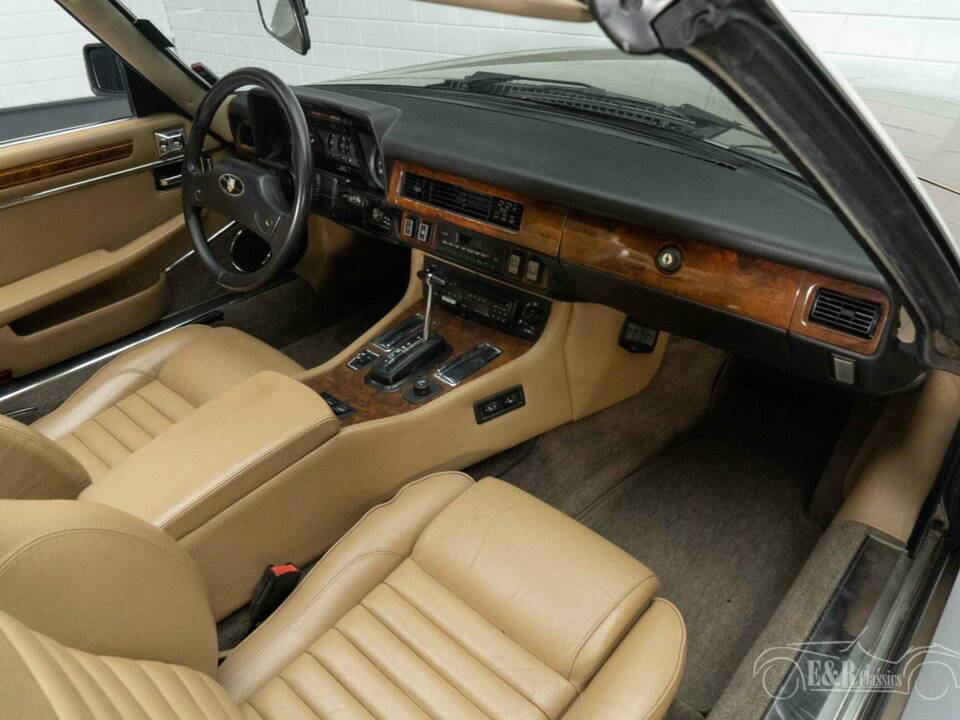 Image 14/19 de Jaguar XJS 5.3 V12 (1989)