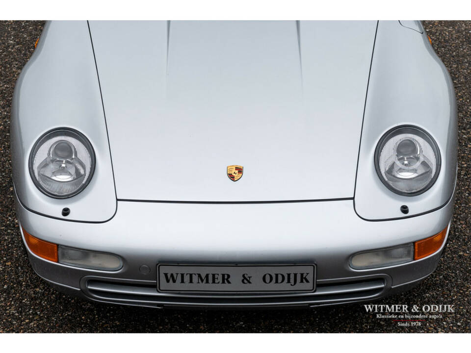 Image 21/29 of Porsche 911 Carrera (1994)