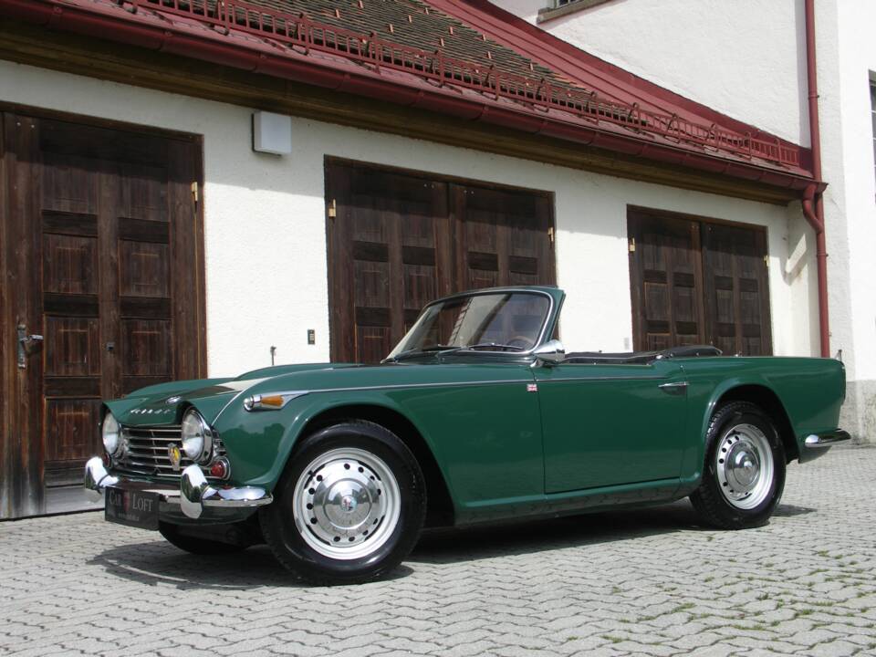 Afbeelding 24/31 van Triumph TR 4A IRS (1965)