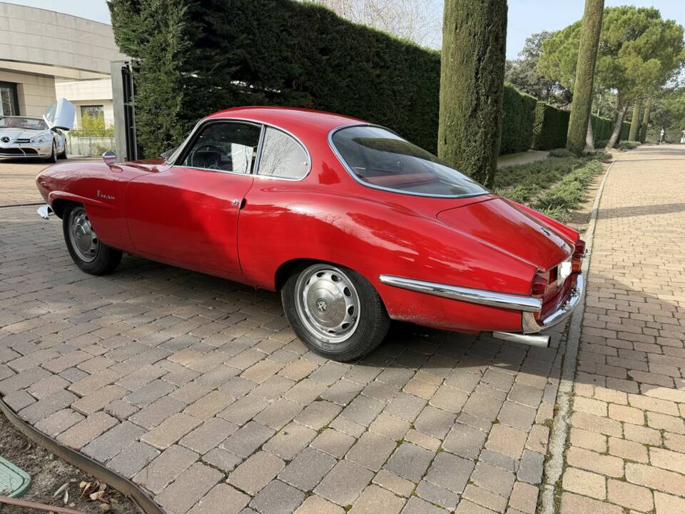Image 8/8 of Alfa Romeo Giulia Sprint Speciale (1964)