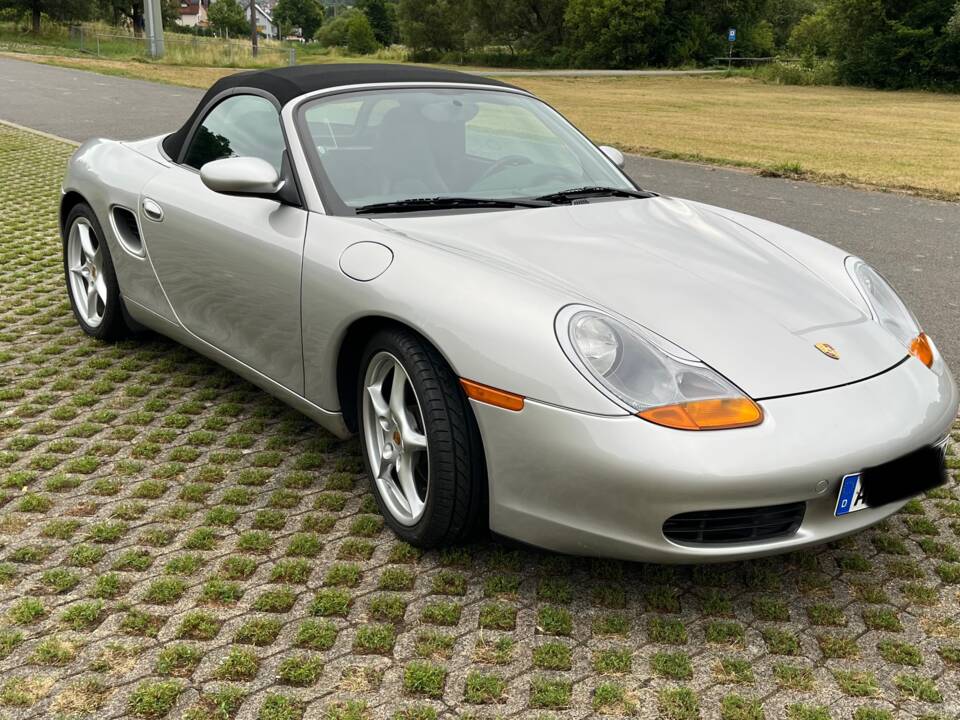 Image 2/49 of Porsche Boxster (1998)