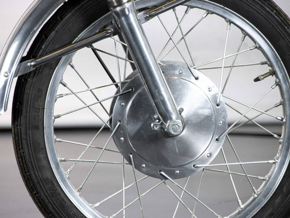 Imagen 32/50 de Gilera 150 Autostrada (1971)