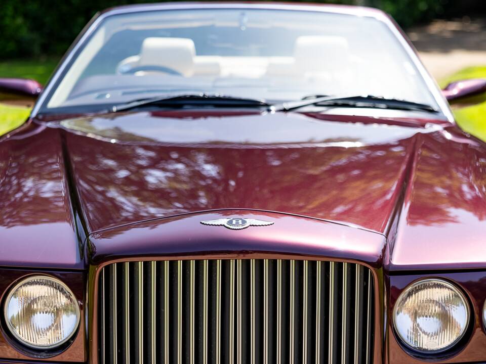 Image 34/46 of Bentley Azure (1997)
