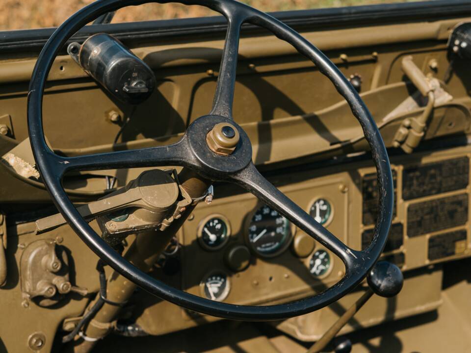 Image 8/13 of Willys Jeep M38 A1 (1952)