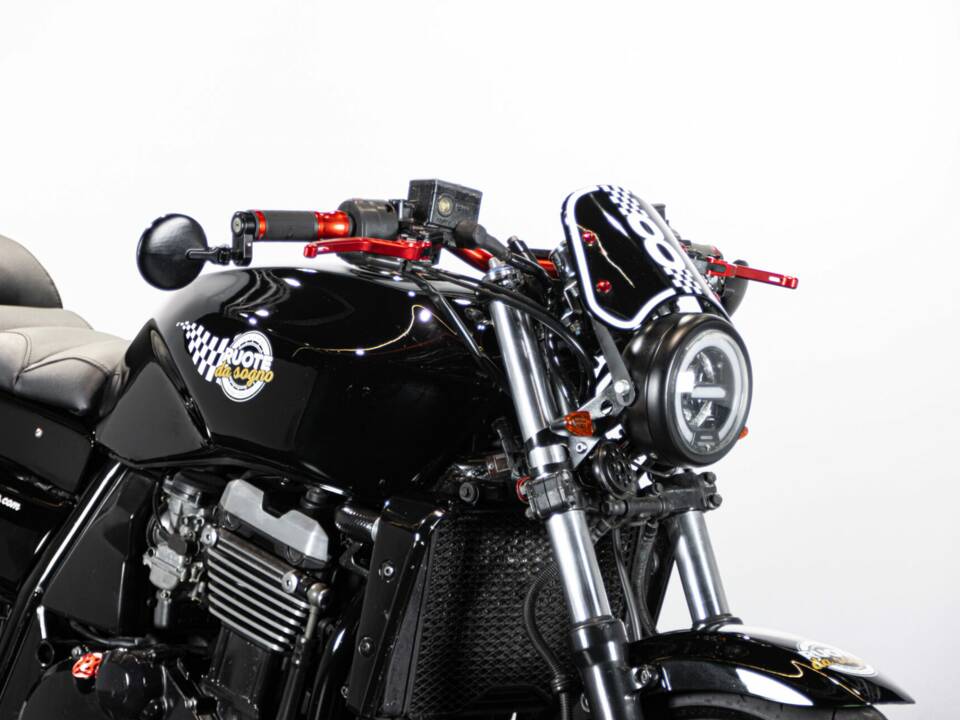 Bild 37/50 von Kawasaki DUMMY (2000)