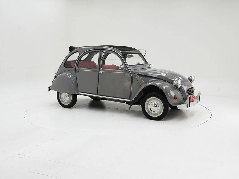 Image 3/15 of Citroën 2 CV 6 (1982)