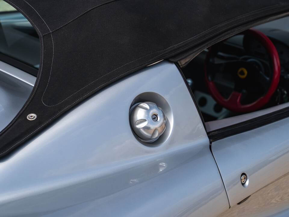 Image 22/37 de Lotus Elise 111 (1998)