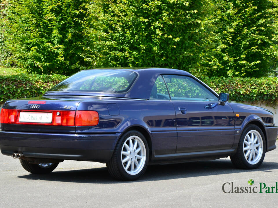 Imagen 9/50 de Audi Cabriolet 2.6 (1997)