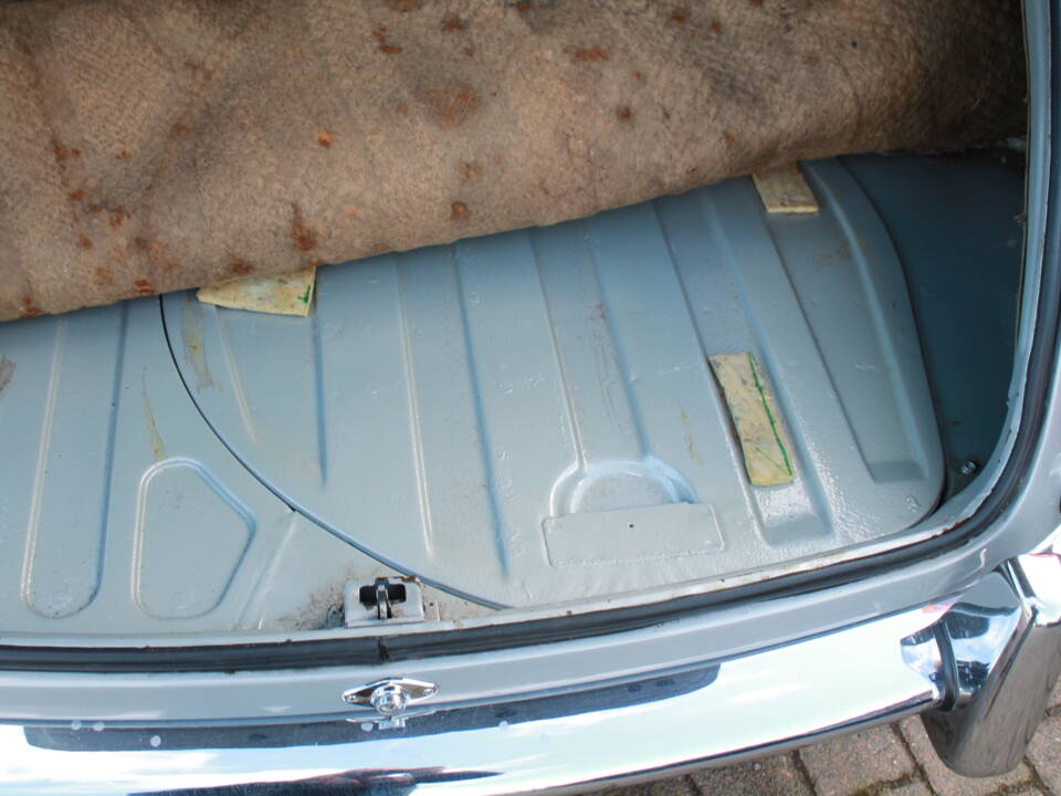 Bild 36/42 von Jaguar 240 (1968)