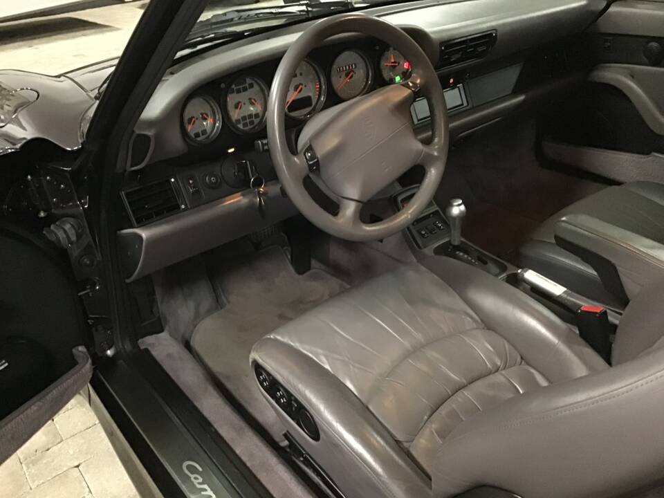 Immagine 22/26 di Porsche 911 Carrera S (1997)