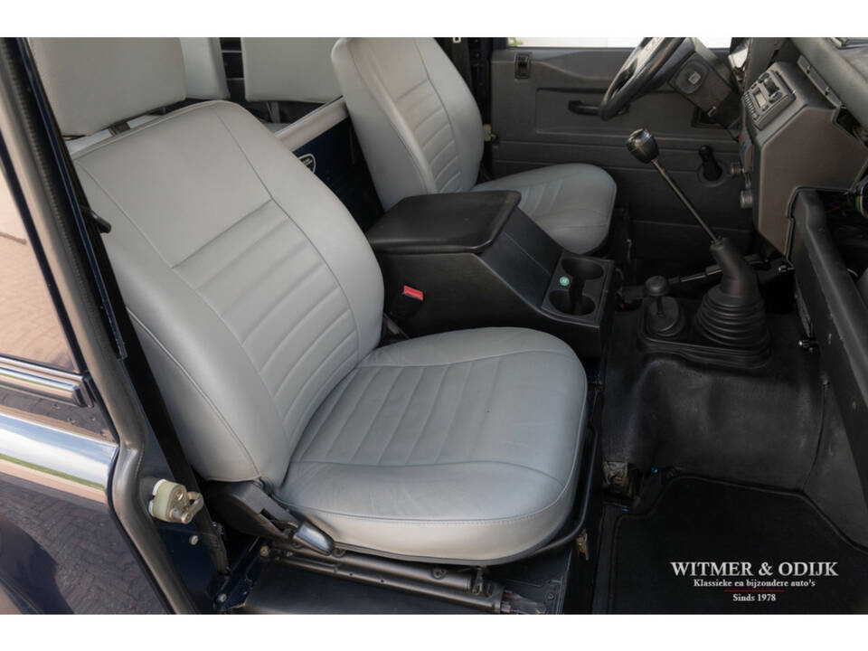 Image 5/25 de Land Rover Defender 90 (1996)