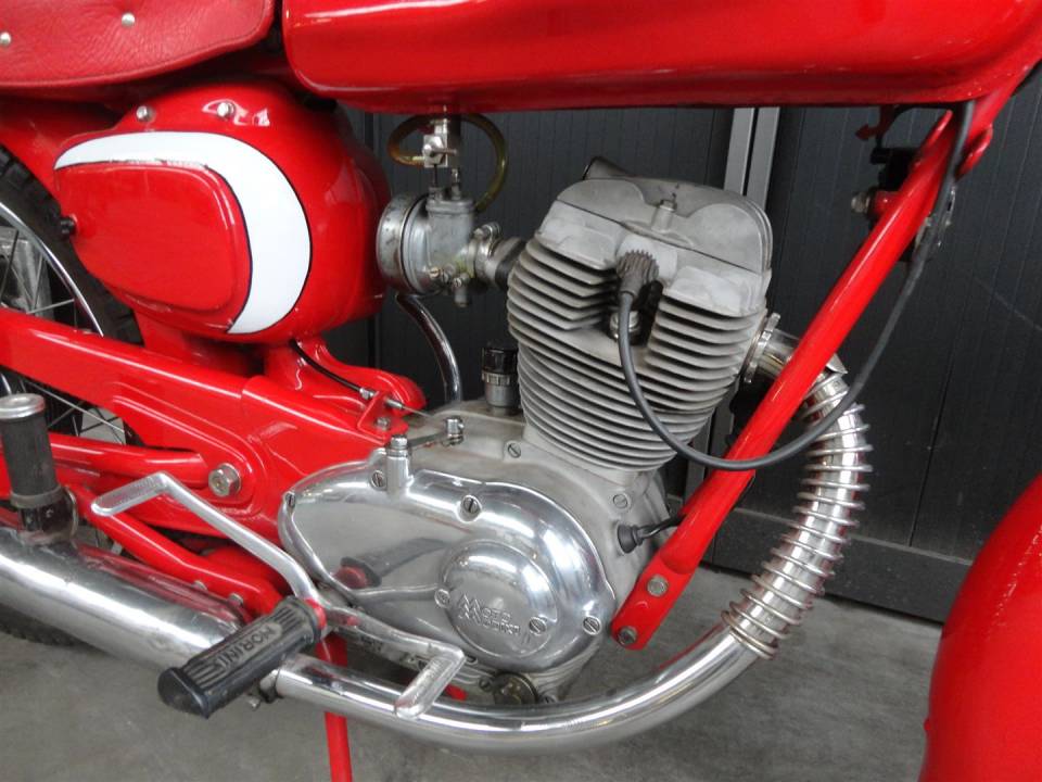 Image 12/19 of Moto Morini DUMMY (1968)