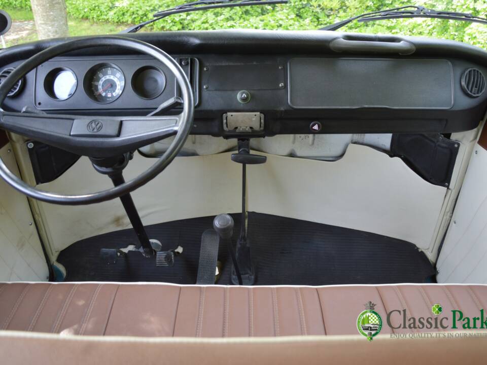 Bild 30/50 von Volkswagen T2b Camper (1976)
