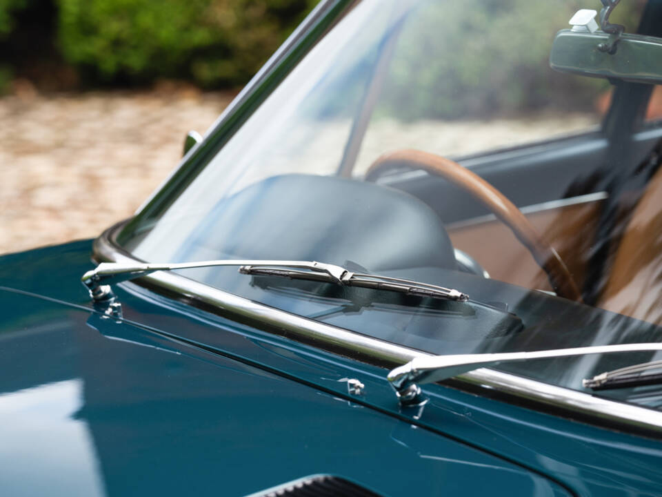 Image 46/50 of Ferrari 365 GTC (1969)