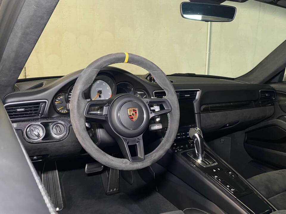 Imagen 4/12 de Porsche 911 GT2 RS (2018)