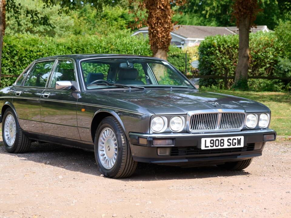 Afbeelding 1/50 van Jaguar XJ12 6.0 (1994)