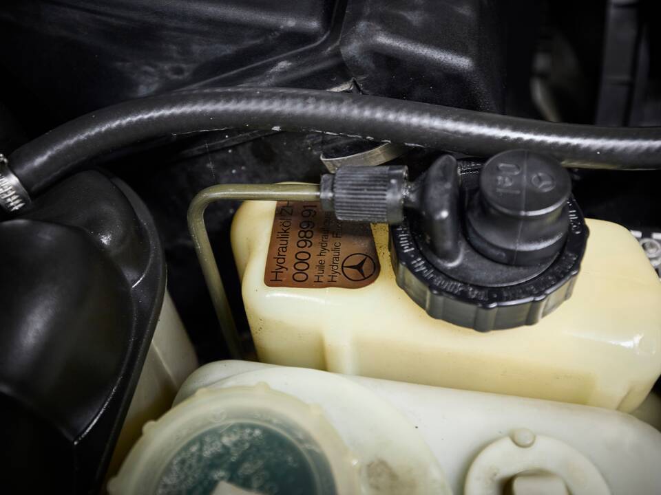 Immagine 82/95 di Mercedes-Benz SL 600 (1998)