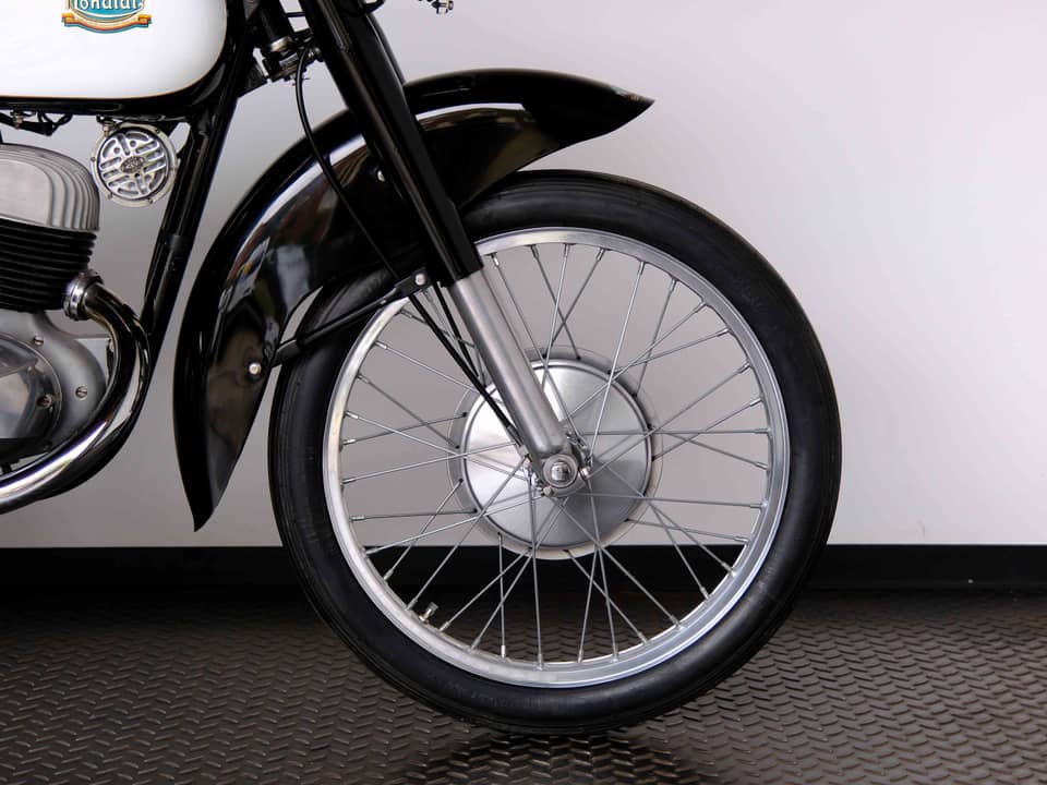 Image 2/68 of Mondial 160 Sport Lusso (1954)