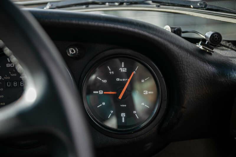 Bild 32/33 von Porsche 911 Carrera 2 (1990)