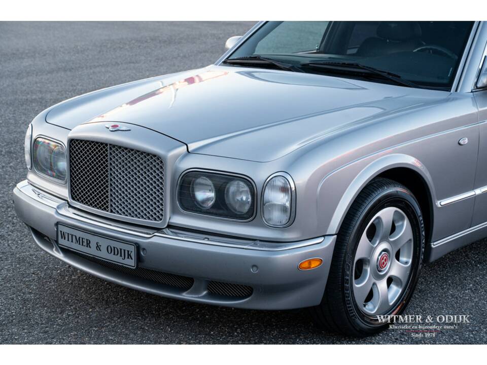 Immagine 9/26 di Bentley Arnage Red Label (2001)