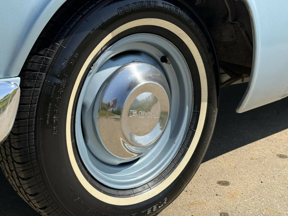 Immagine 13/23 di Ford Mainline (1953)