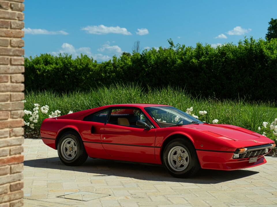 Bild 21/50 von Ferrari 308 GTB (1981)