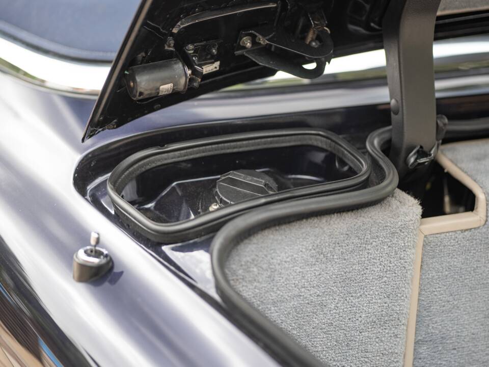 Image 42/50 de Rolls-Royce Corniche V (2000)