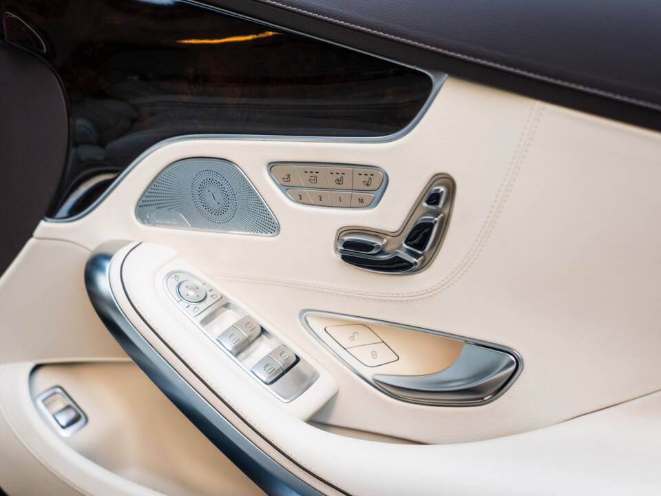 Image 34/48 of Mercedes-Benz S 63 AMG S 4MATIC (2018)