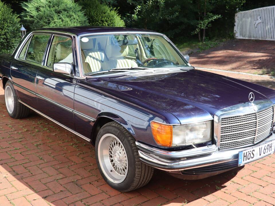 Image 26/57 de Mercedes-Benz 450 SEL 6,9 (1977)
