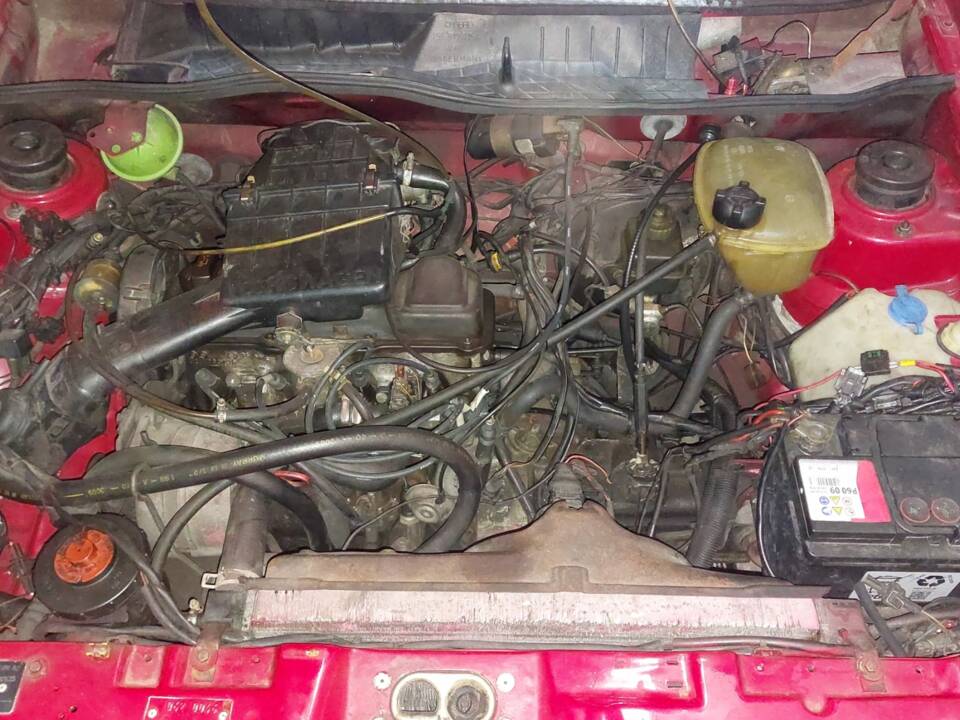 Image 15/55 de Volkswagen Golf Mk I Convertible 1.6 (1990)
