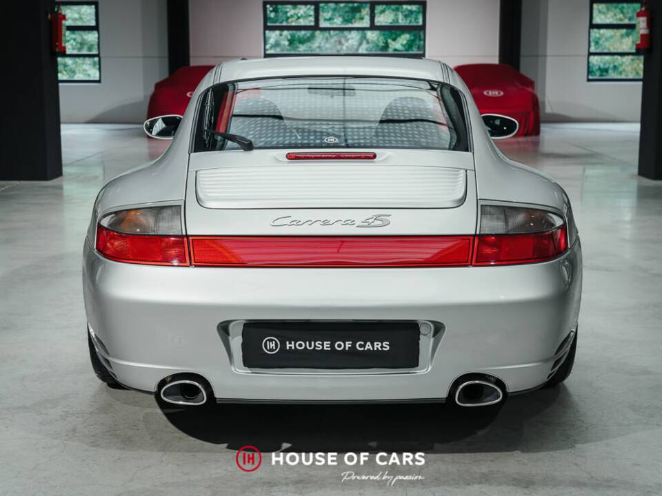 Bild 8/22 von Porsche 911 Carrera 4S (2003)