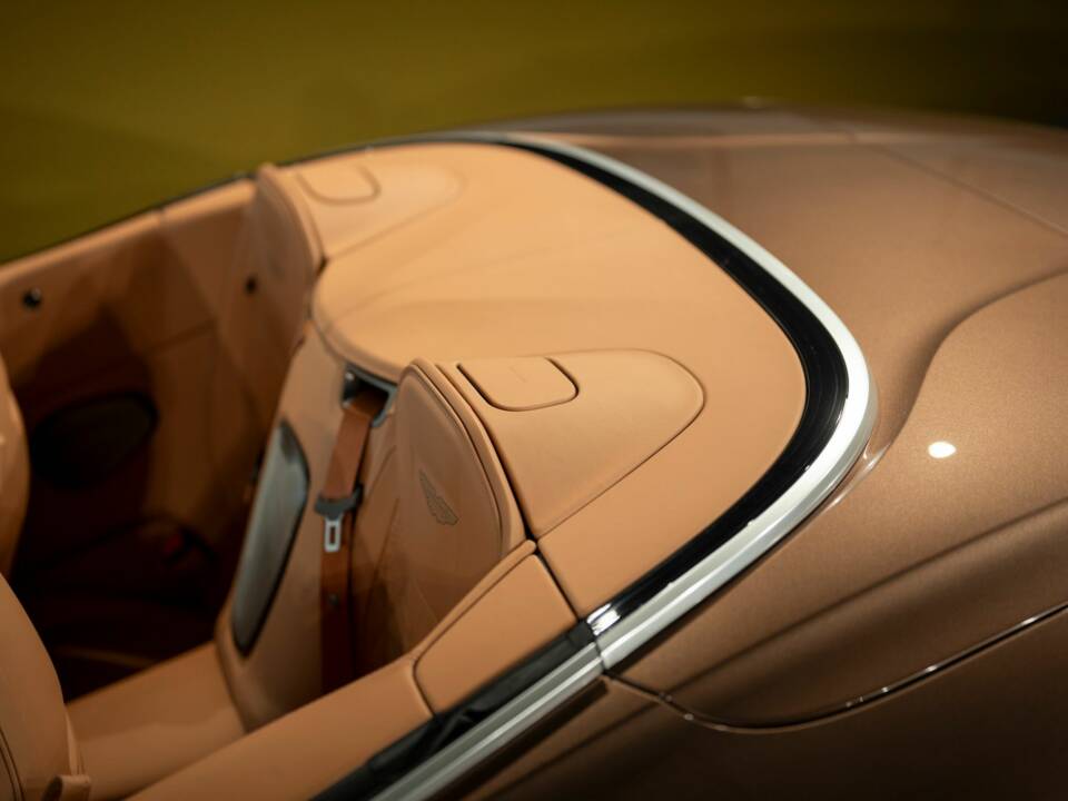 Bild 7/51 von Aston Martin DB12 Volante (2024)