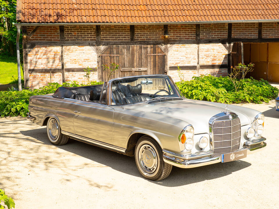 Bild 13/56 von Mercedes-Benz 280 SE (1968)