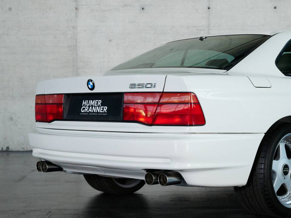 Immagine 33/50 di BMW 850i (1990)