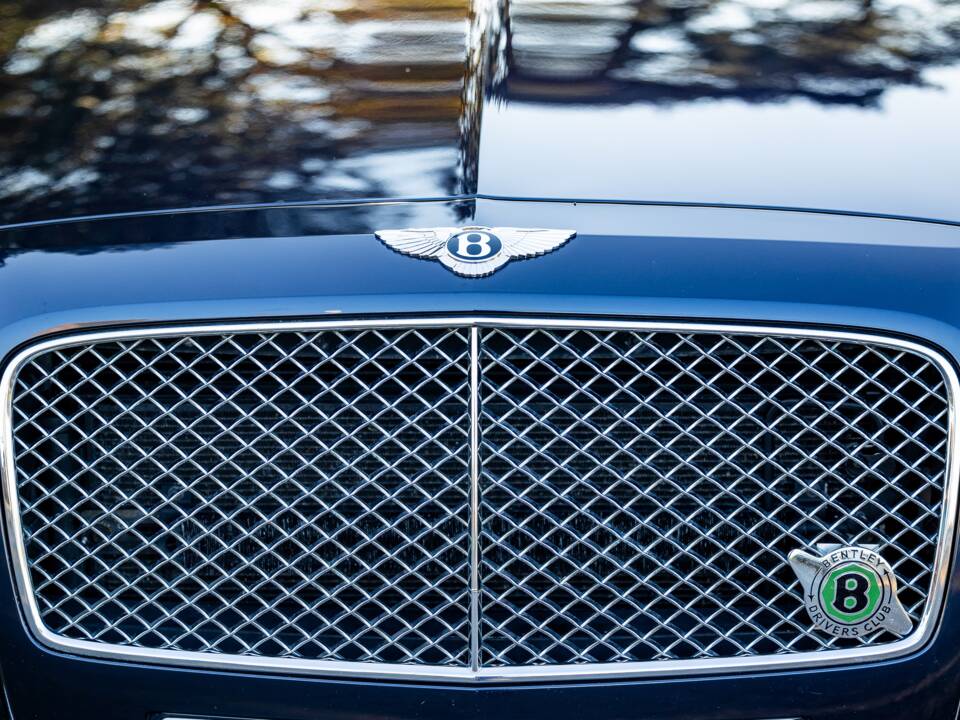 Image 25/31 de Bentley Continental Flying Spur (2013)