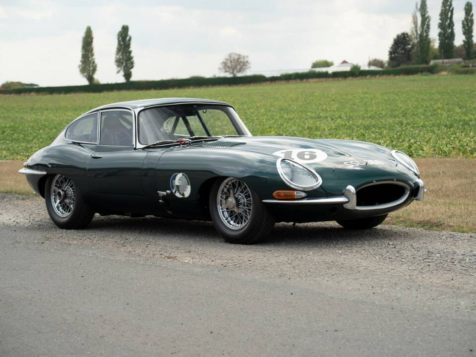 Image 4/20 de Jaguar Type E 3.8 (1961)