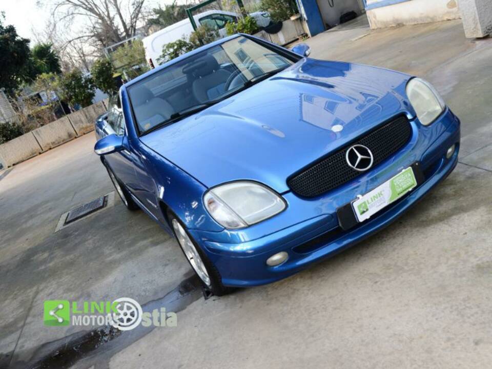 Bild 3/10 von Mercedes-Benz SLK 200 Kompressor (2000)