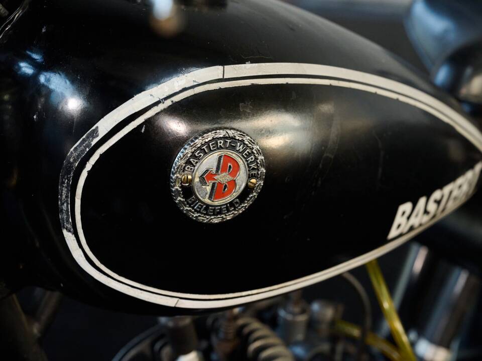 Image 3/35 of Bastert FM 120 (1950)