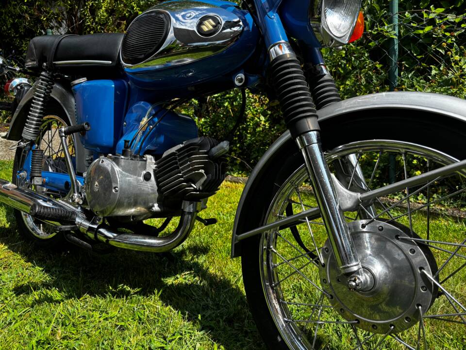 Immagine 3/15 di Suzuki A 100 (1972)